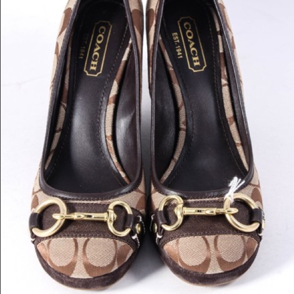 Coach Brown Issy Khaki Round Toe Heel Pumps Wedges